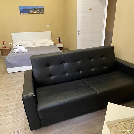 Royal Dante Bed & Breakfast Napoli Bagian luar foto