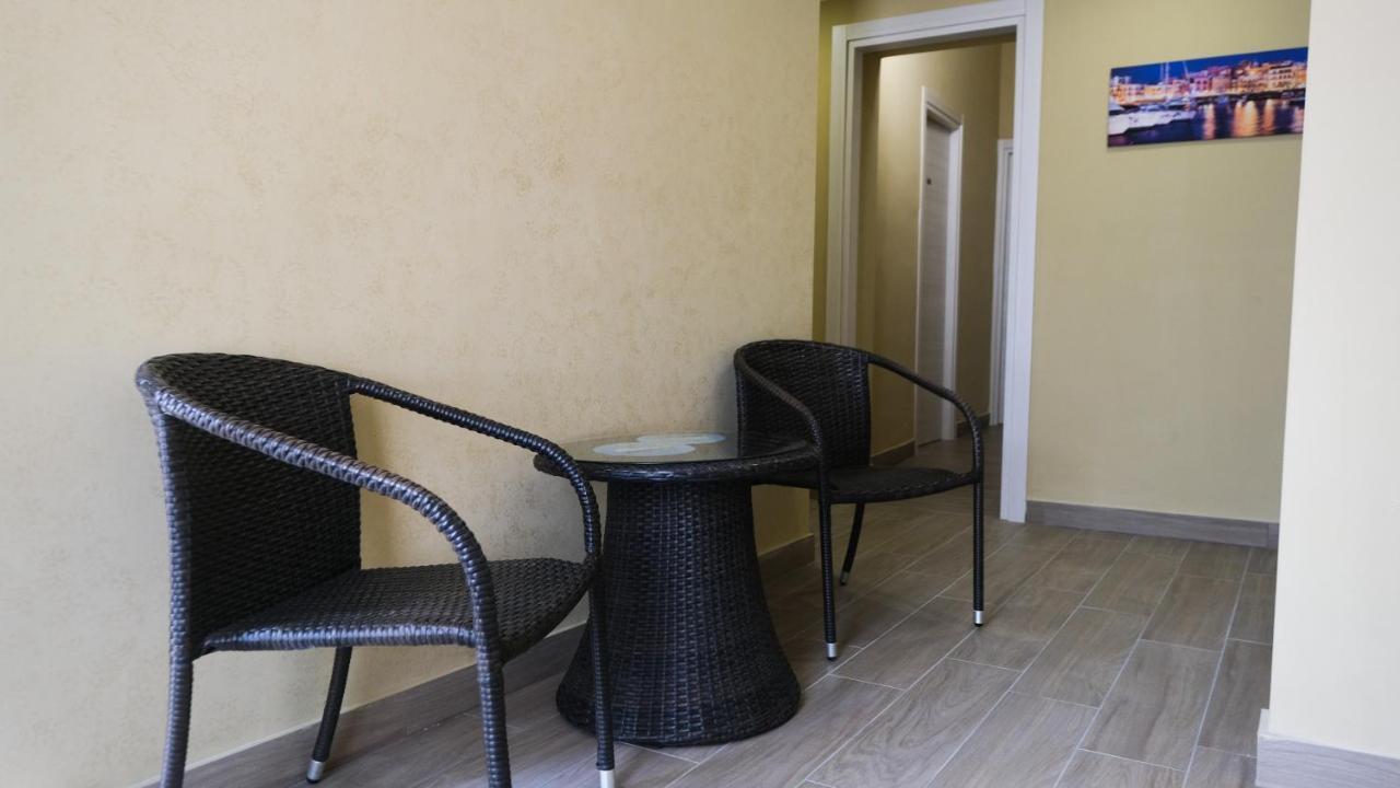 Royal Dante Bed & Breakfast Napoli Bagian luar foto