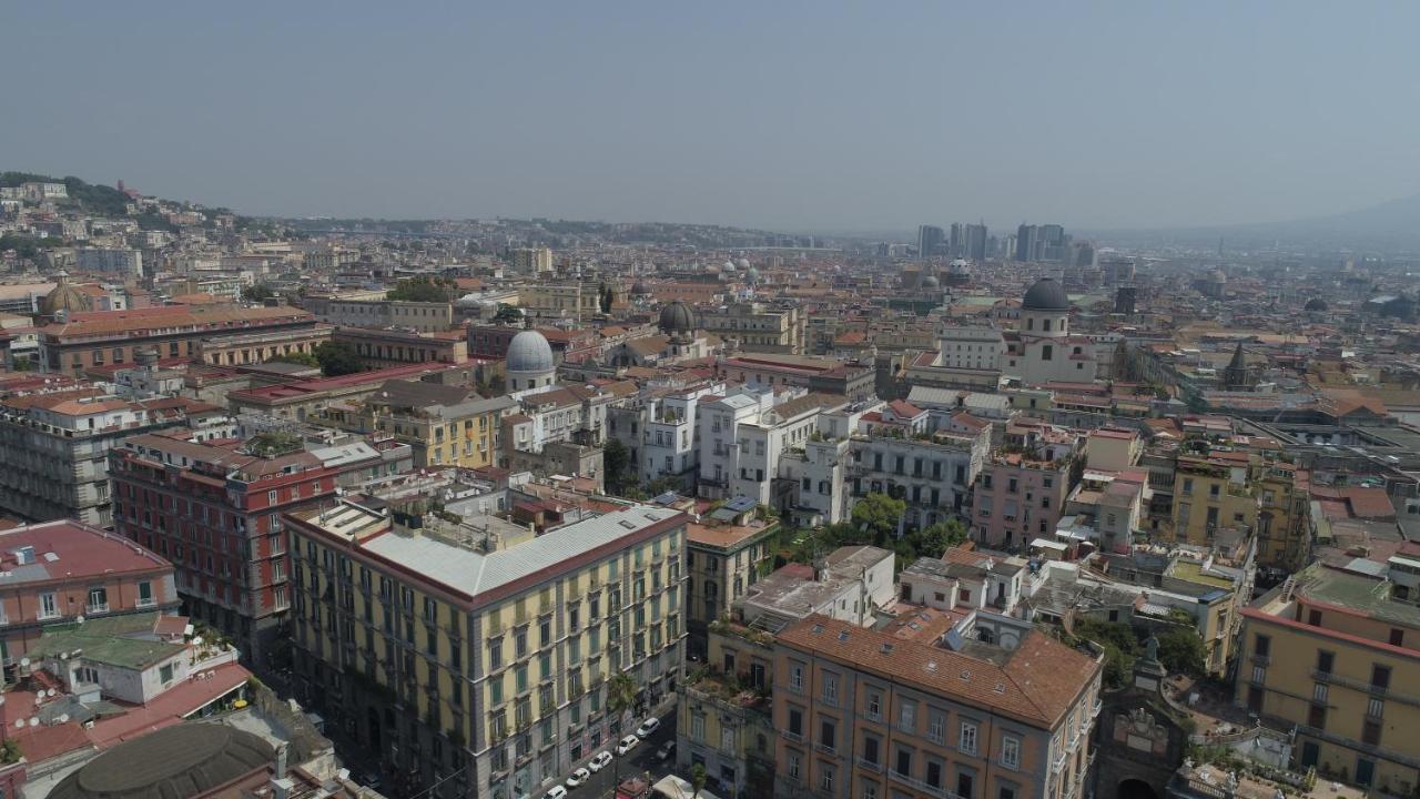 Royal Dante Bed & Breakfast Napoli Bagian luar foto