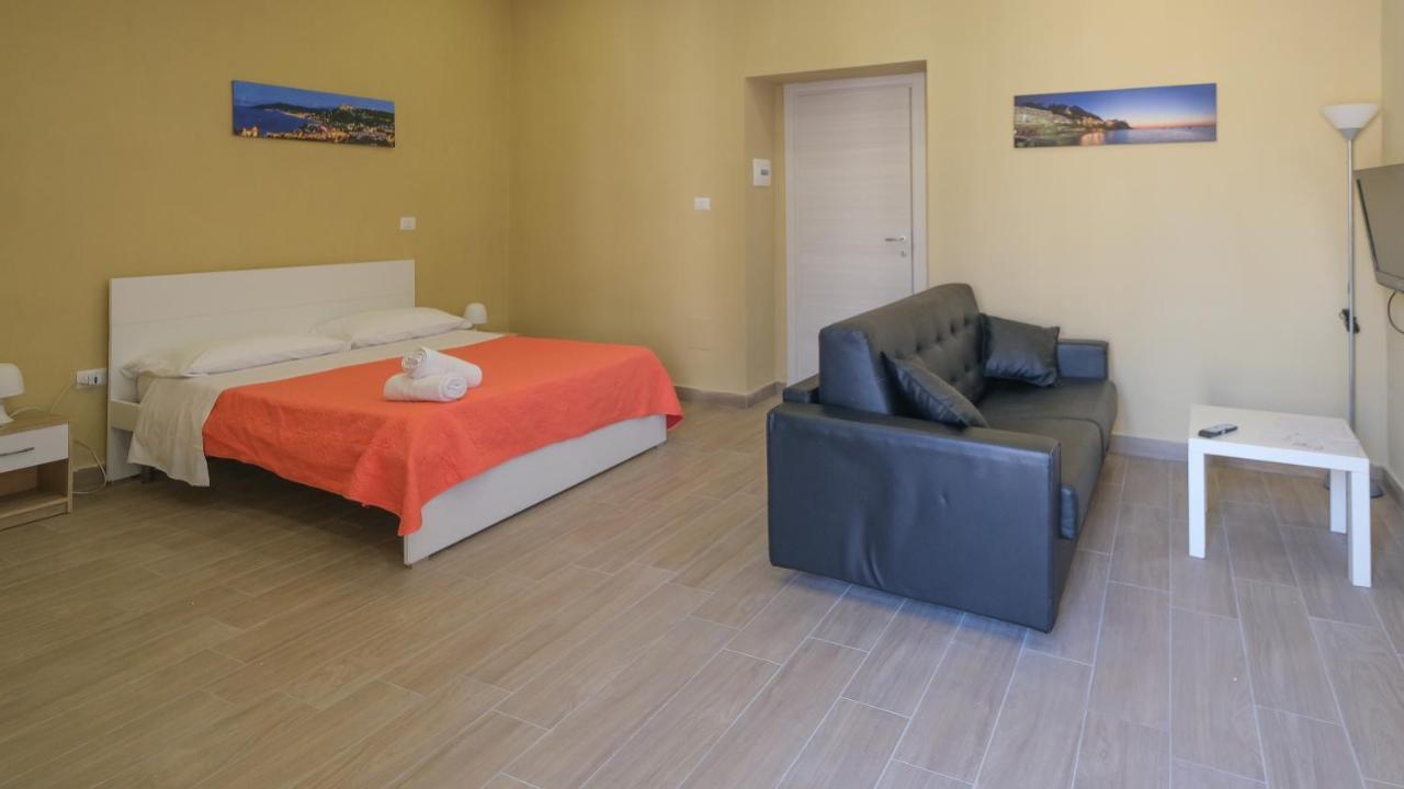 Royal Dante Bed & Breakfast Napoli Bagian luar foto