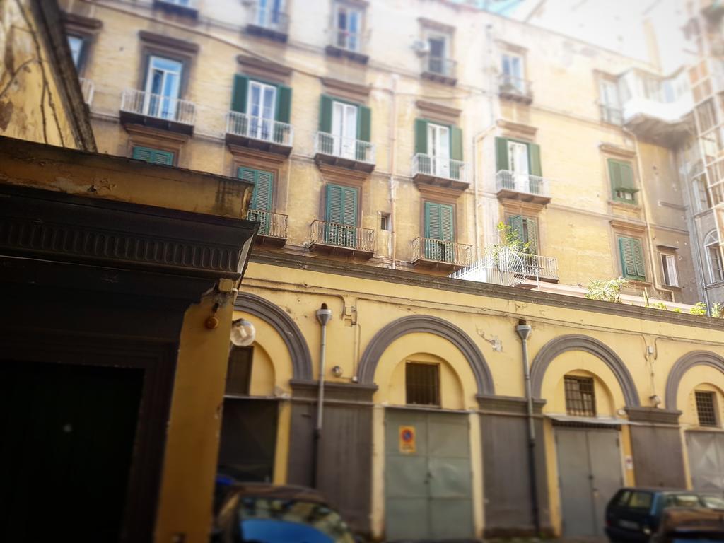 Royal Dante Bed & Breakfast Napoli Bagian luar foto