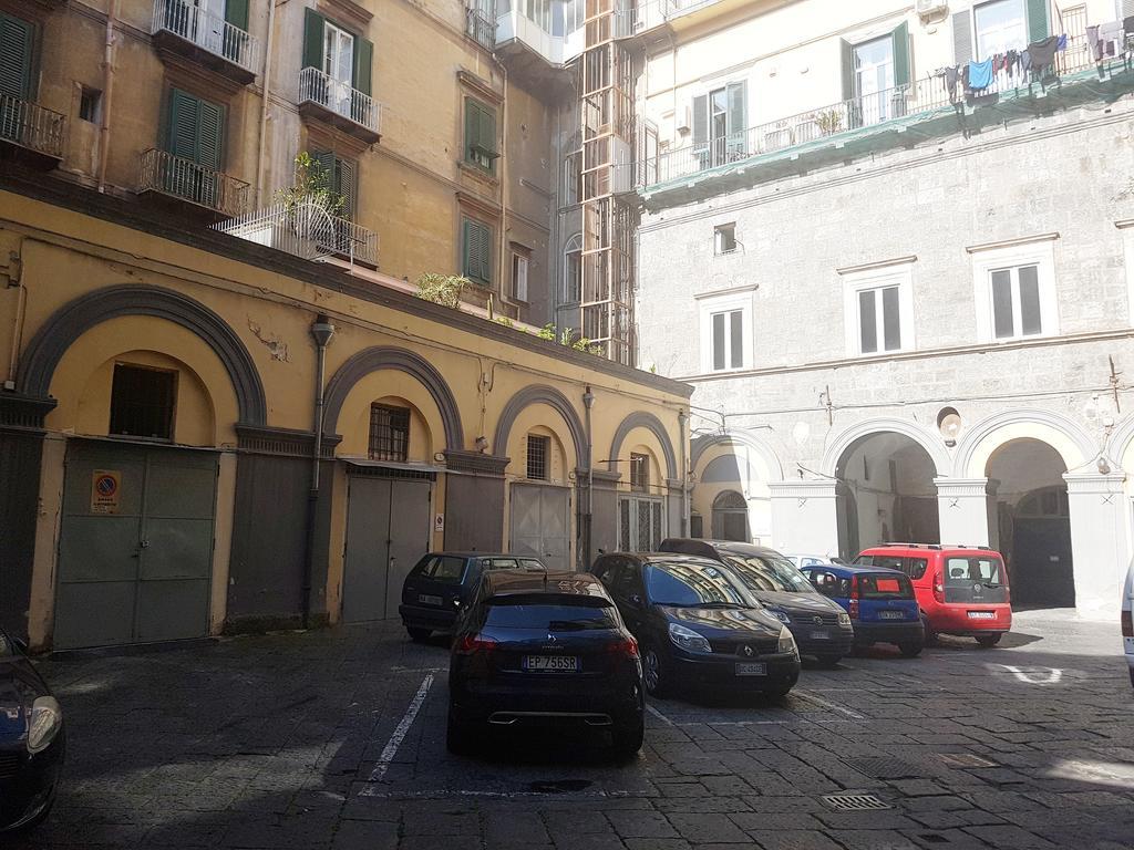 Royal Dante Bed & Breakfast Napoli Bagian luar foto